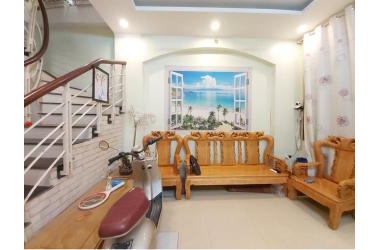 Bán nhà Quang Trung, Hà Đông, 48m2, 3,4 tỷ, cách phố 3 nhà, 2 thoáng.